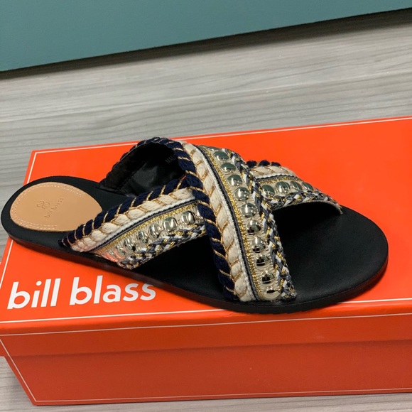 🆕 NIB BILL BLASS JADEN SLIDE SANDALS. Calling all winter vacationers ! - Picture 2 of 8